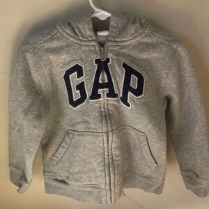 Classic Fleece Lined Gap Logo Hoodie